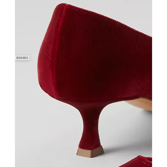 NWOB Ann Taylor Red Velvet Pointed toe Kitten Heel Pumps 10 - Picture 6 of 6